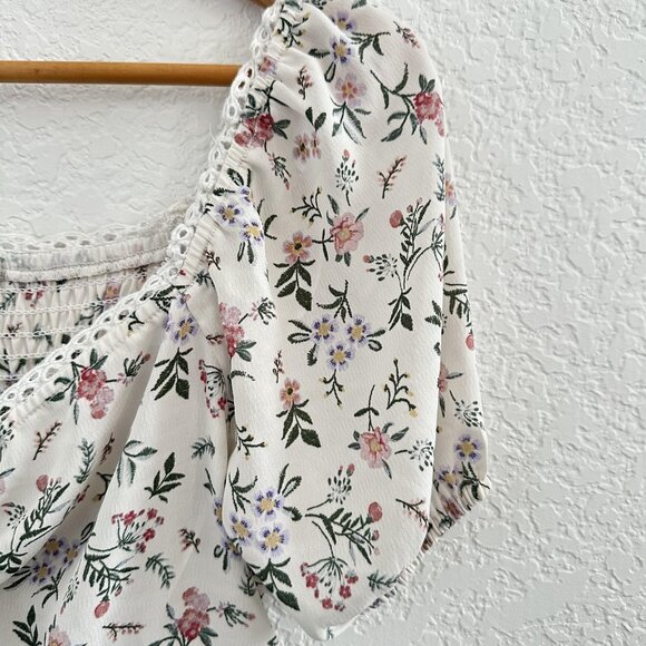 Papaya Blouse Womens M White Ditsy Floral Smocked Puff Sleeve Milkmaid Babydoll - Picture 4 of 8